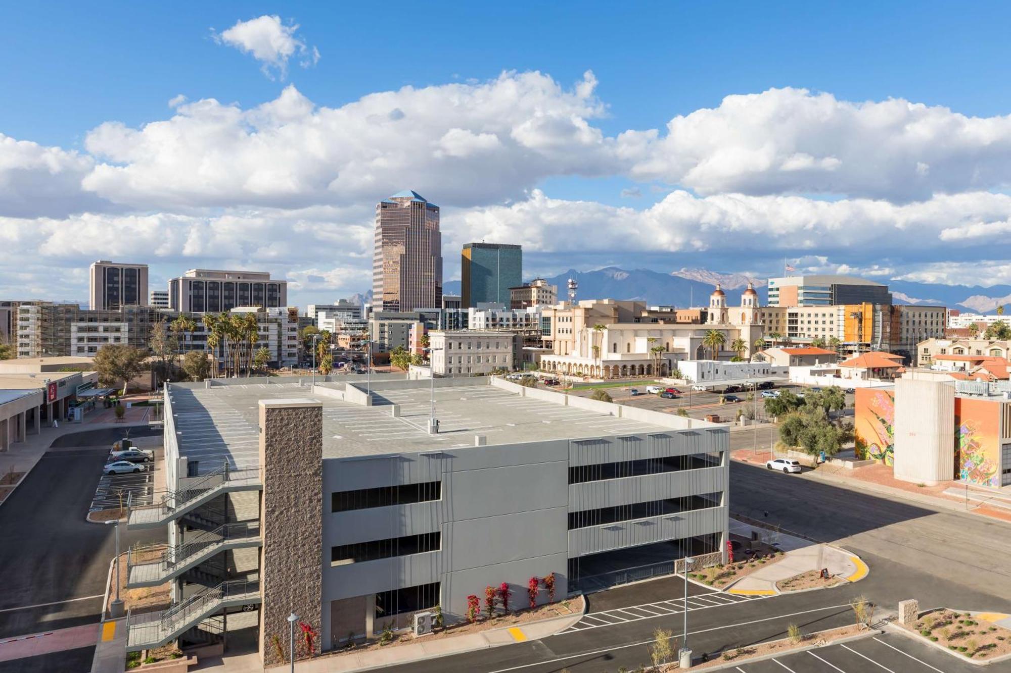 Hotel Doubletree By Hilton Tucson Downtown Convention Center Exterior foto